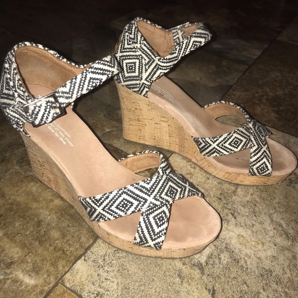 Toms Shoes - Toms wedges